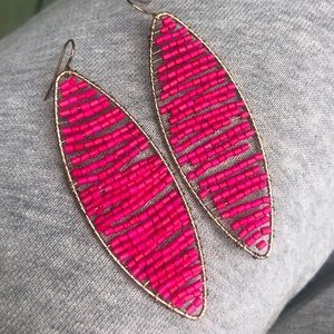 🧚🏼‍♂️adorable pink and gold earrings;)